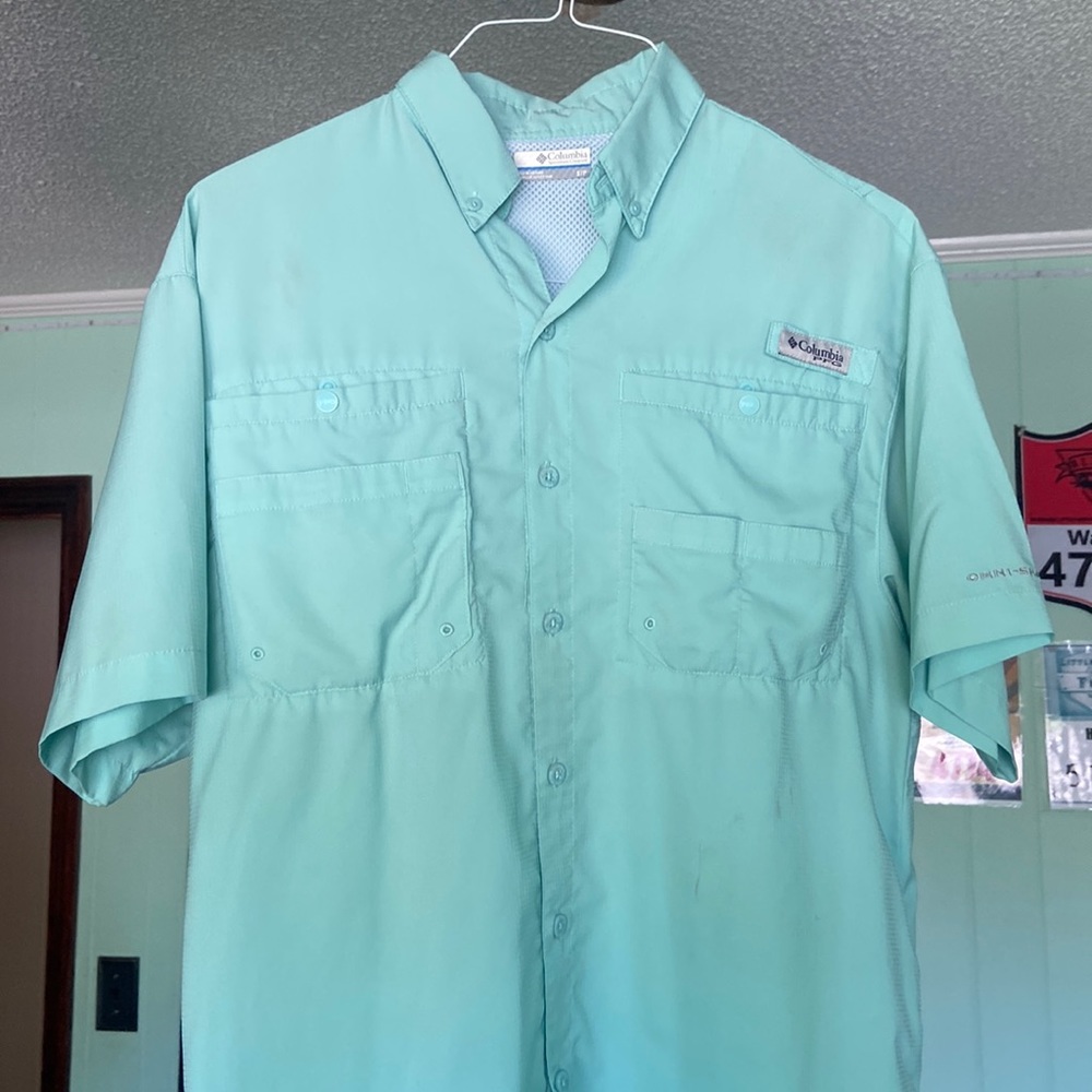 Small mens Columbia PFG shirt